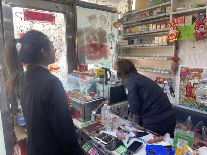 携手守护健康成长 尖山区人民检察院'小雏菊'未检工作室开展'无烟校园'专项检查